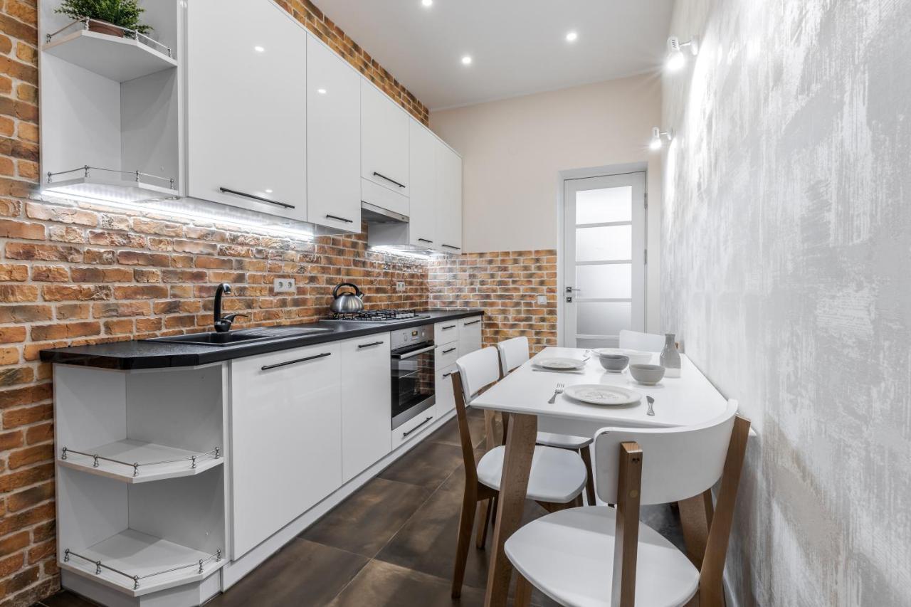 Inshiapartments On Grigorenko'S Square リヴィウ エクステリア 写真