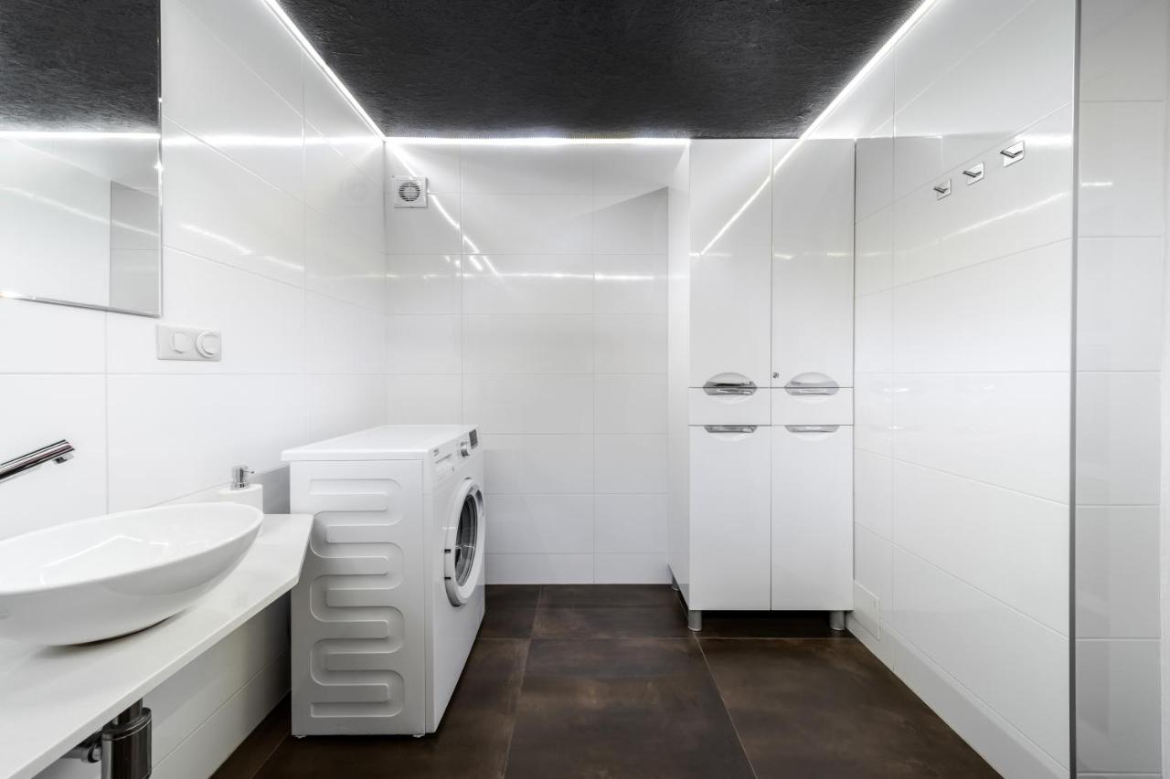Inshiapartments On Grigorenko'S Square リヴィウ エクステリア 写真