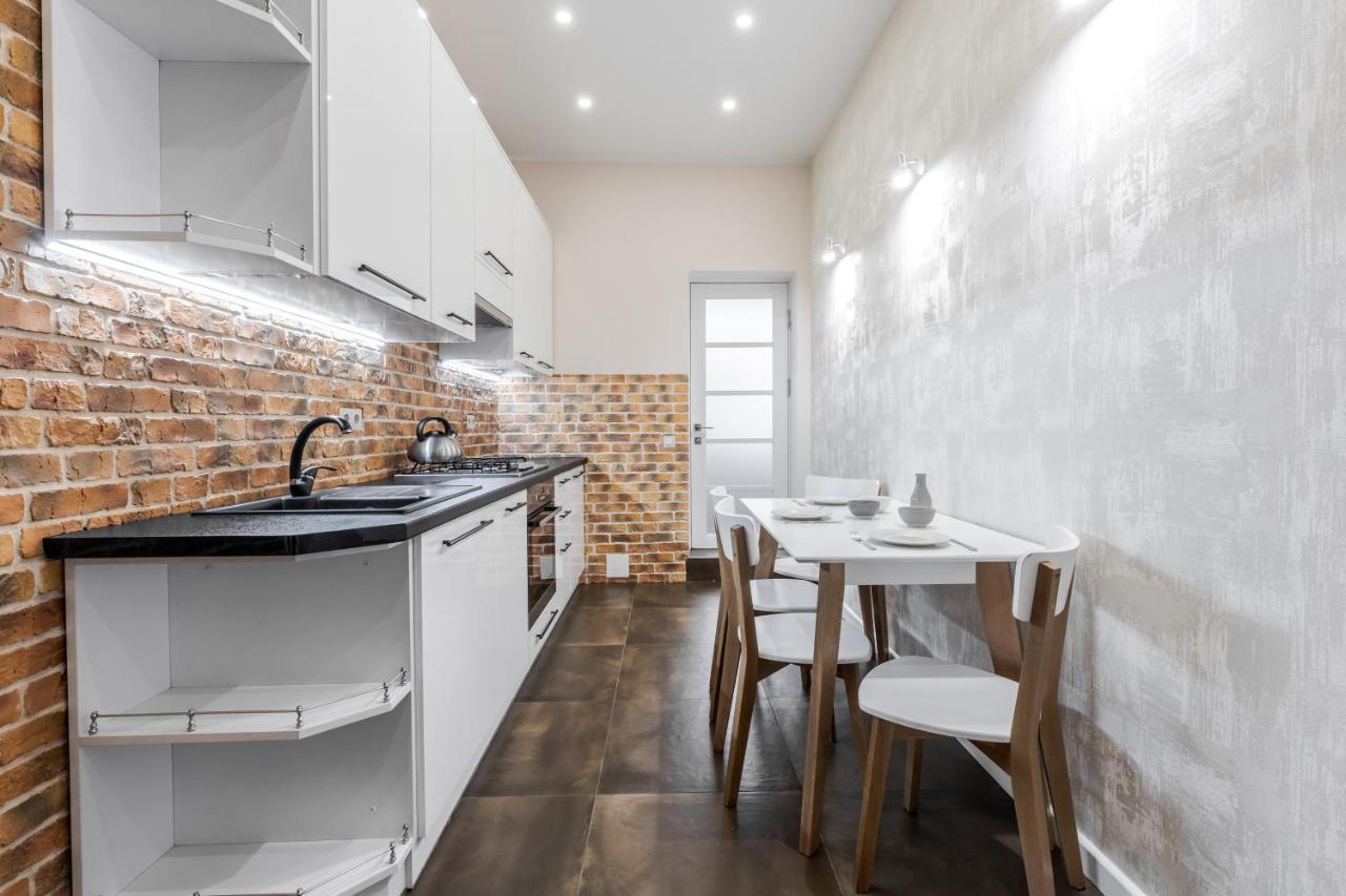Inshiapartments On Grigorenko'S Square リヴィウ エクステリア 写真