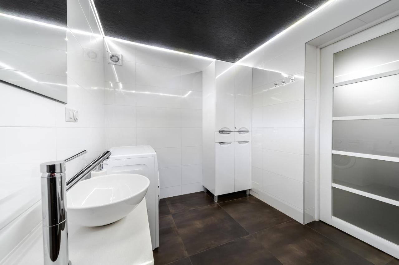 Inshiapartments On Grigorenko'S Square リヴィウ エクステリア 写真